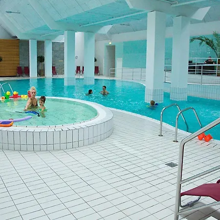 8 Person On A In Romo * Sonderby (Romo)