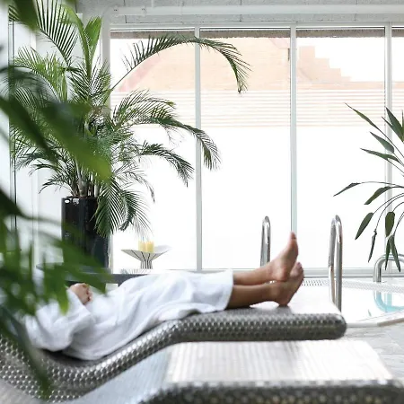 8 Person On A In Romo Sonderby (Romo)