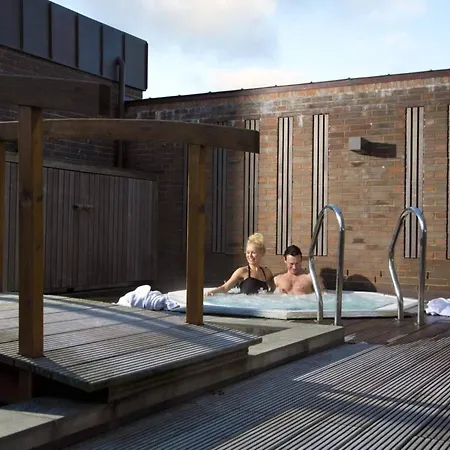 8 Person On A In Romo * Sonderby (Romo)