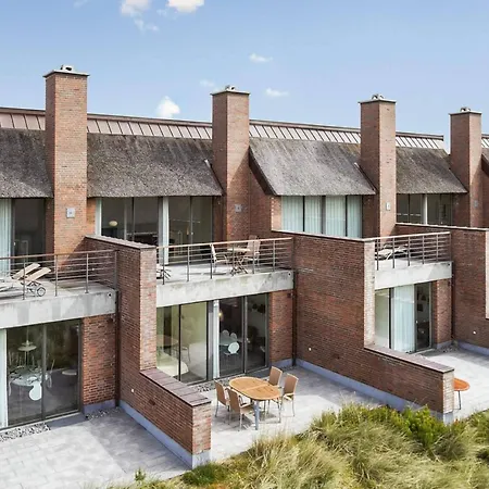 8 Person On A In Romo