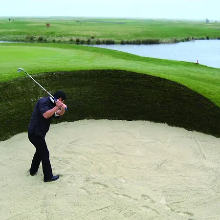 Prázdninový dům 8 Person On A In Romo *