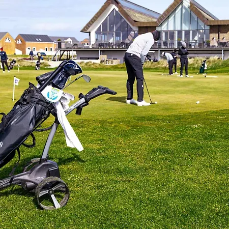 8 Person On A In Romo Sonderby (Romo)