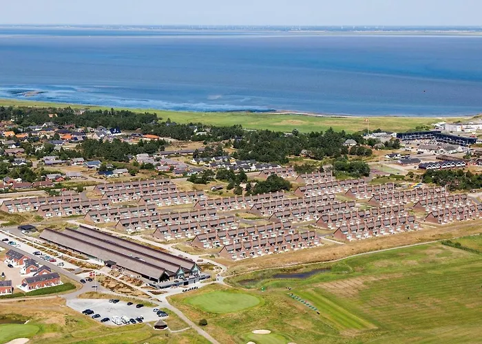 8 Person On A In Romo *