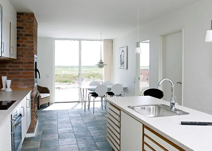 8 Person On A In Romo * Sønderby