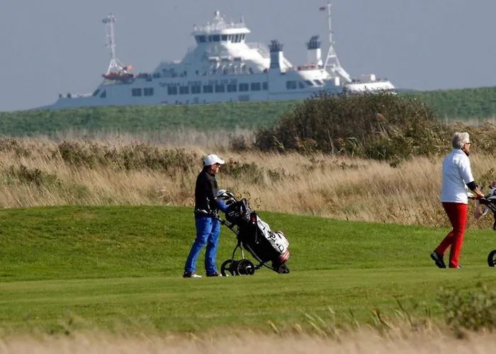 8 Person On A In Romo Σπίτι διακοπών