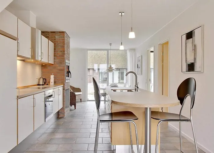 8 Person On A In Romo 度假居 *