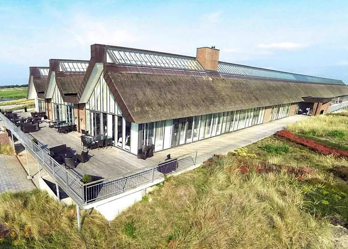 8 Person On A In Romo *